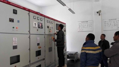 开关柜梯级式电缆桥架和槽型电缆桥架的区别【650彩票】